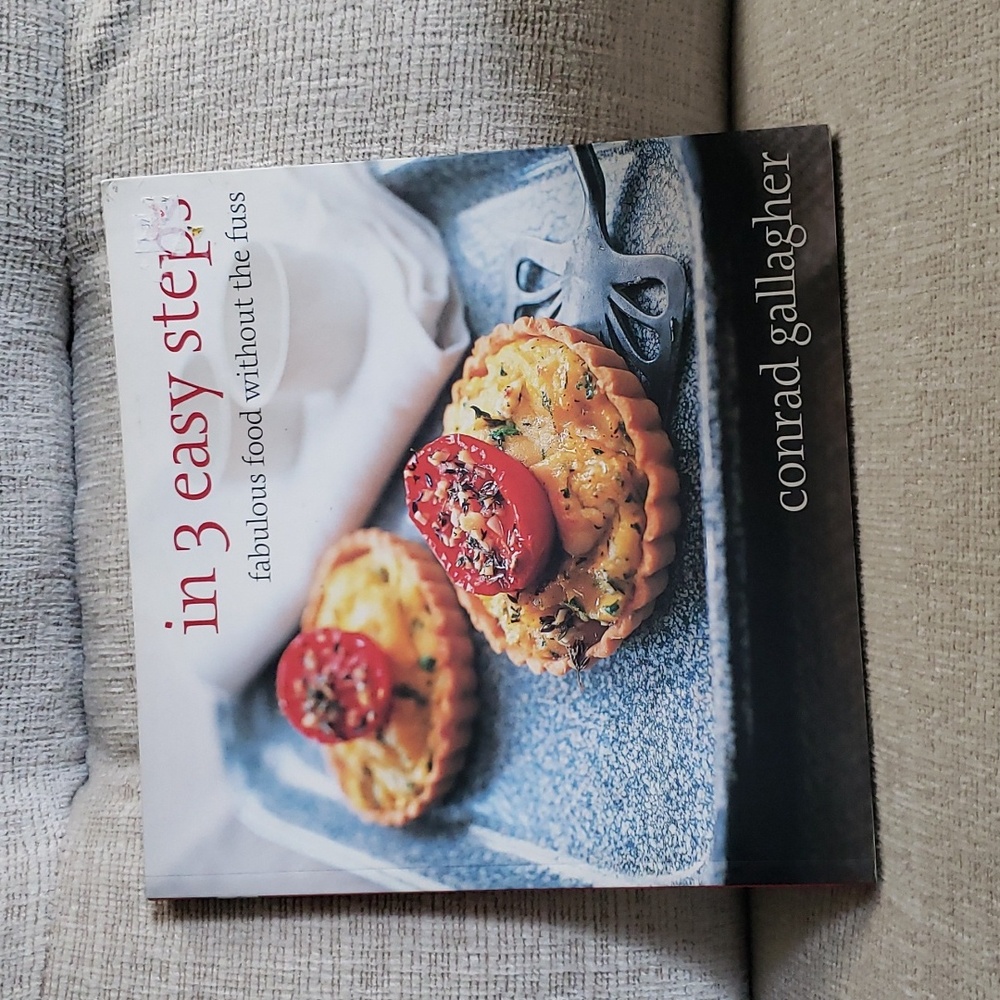 In 3 Easy Steps cookbook from Conrad Gallgher